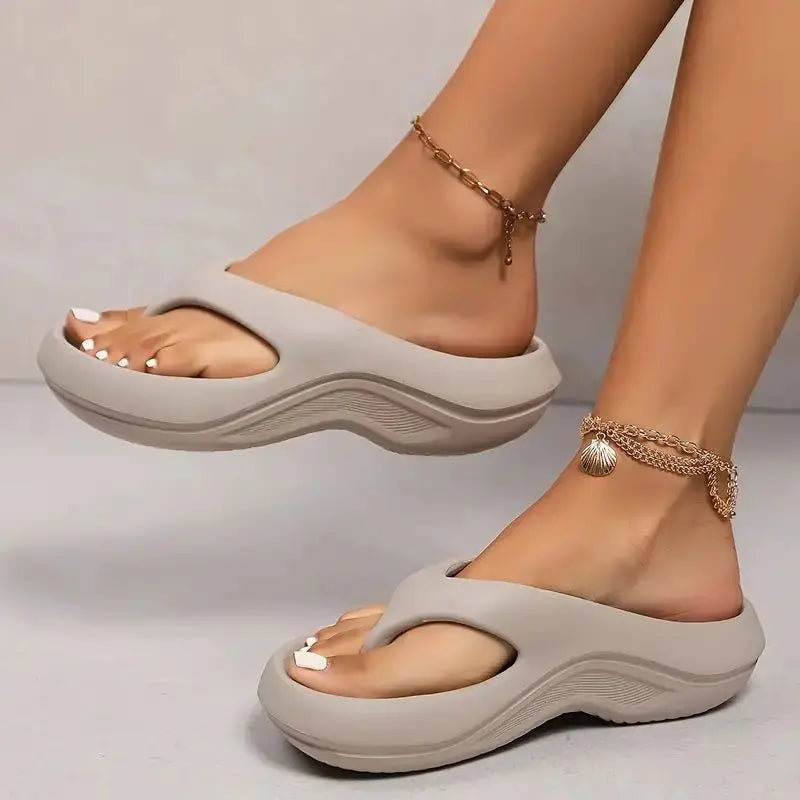 Luna | Modieuze platformslippers