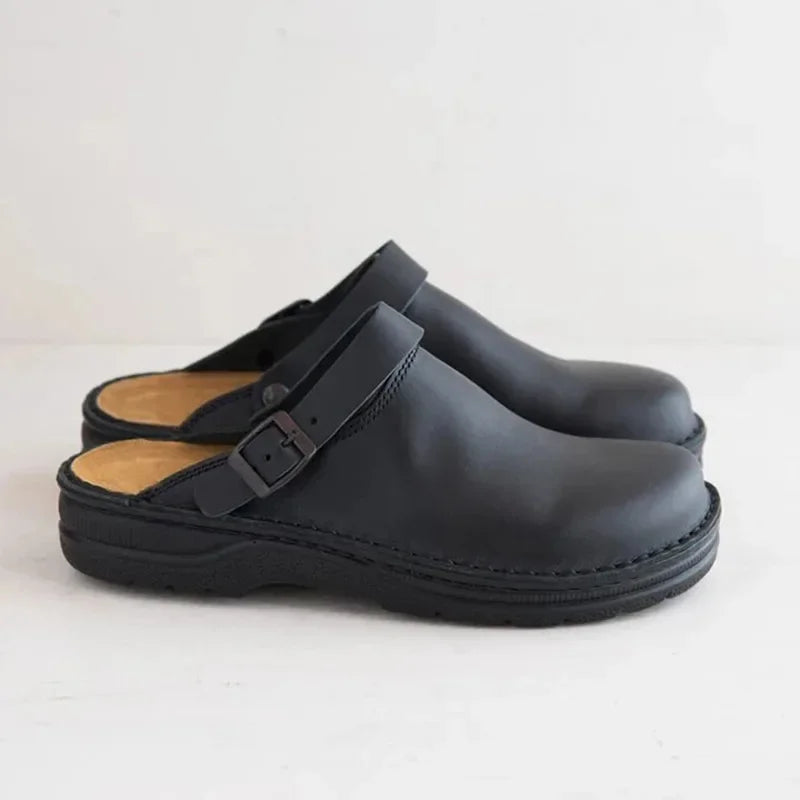 Dirk | Leren slip-ons met ingetogen stijl
