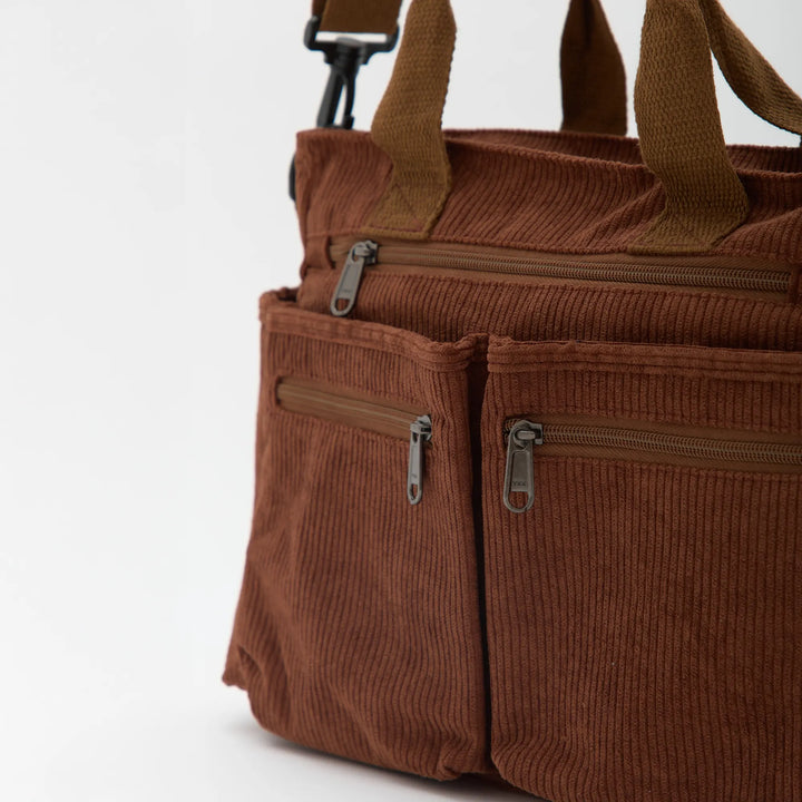 Mare | Ruime ribfluwelen tas
