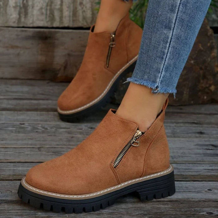 Lyanne | Orthopedische Enkellaarzen met Sterke Hak