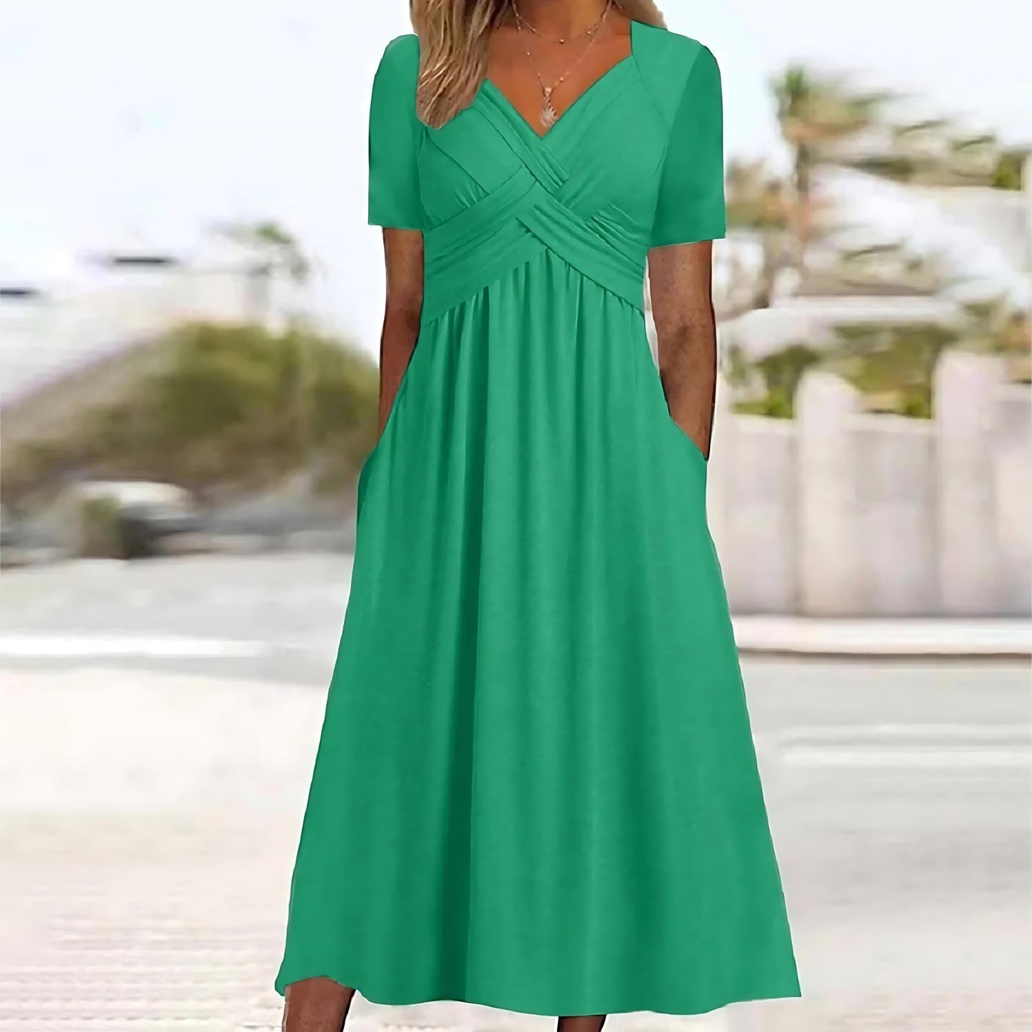 Inez | Mouwloze midi jurk