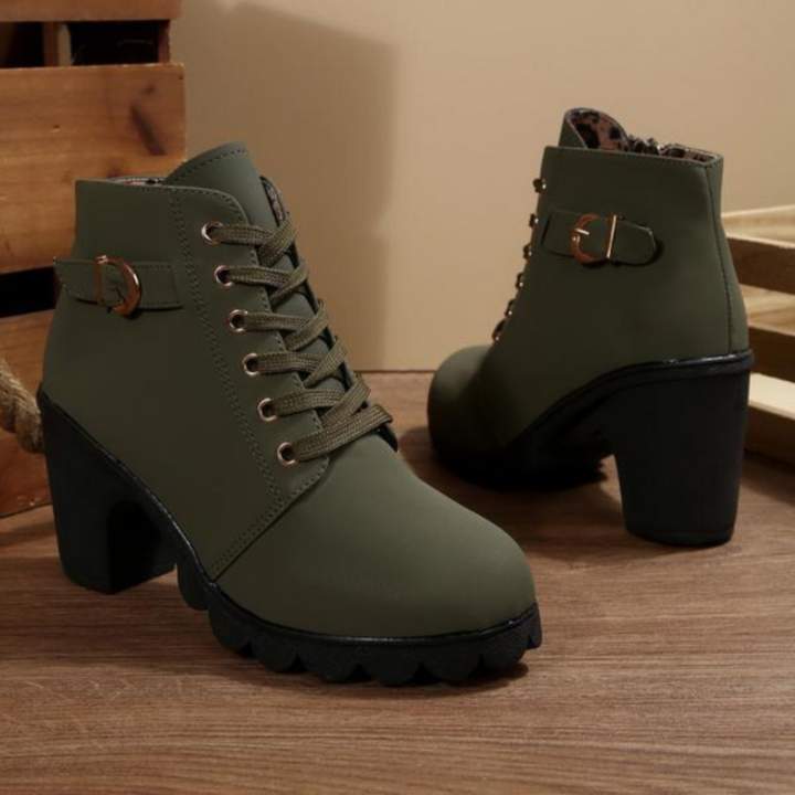 Gretchen | Chic Veterschoenen met Metalen Gesp en Chunky Enkellaarsjes