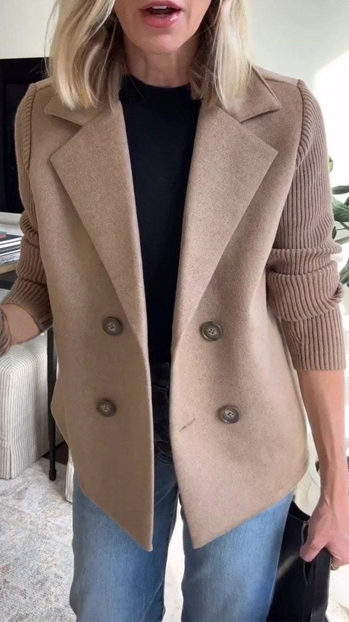 Margriet | Dubbelgeknoopte blazer met gebreide mouwen